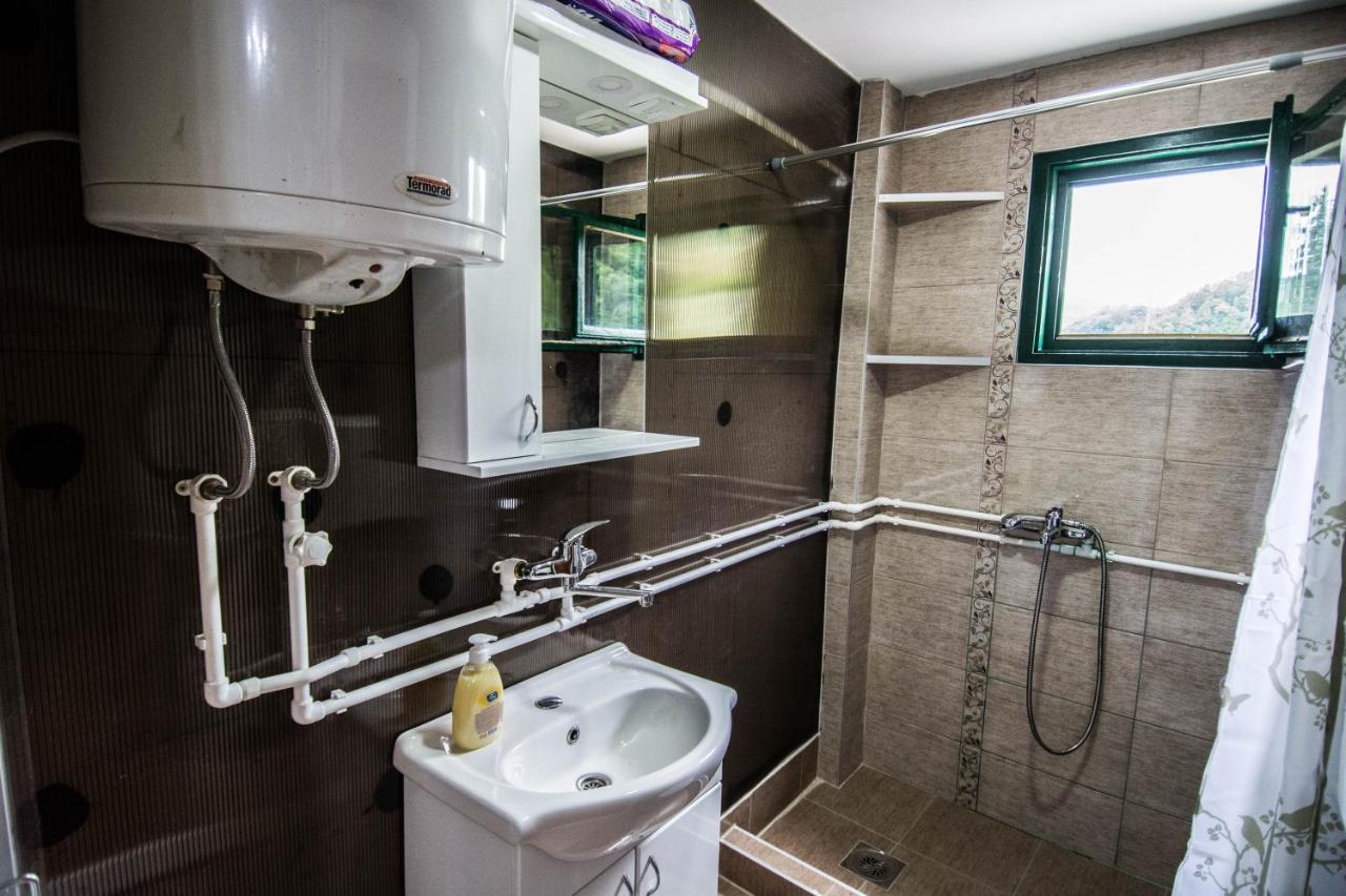 Vajat Tuk Villa Bajina Basta Exterior foto