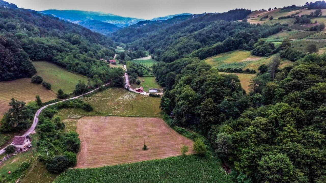 Vajat Tuk Villa Bajina Basta Exterior foto