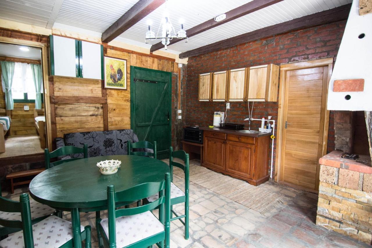 Vajat Tuk Villa Bajina Basta Exterior foto